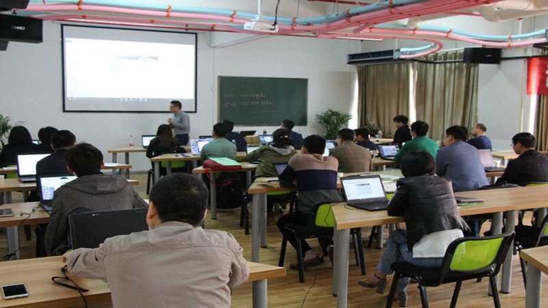 成人教育教学质量如何对比？揭秘关键指标